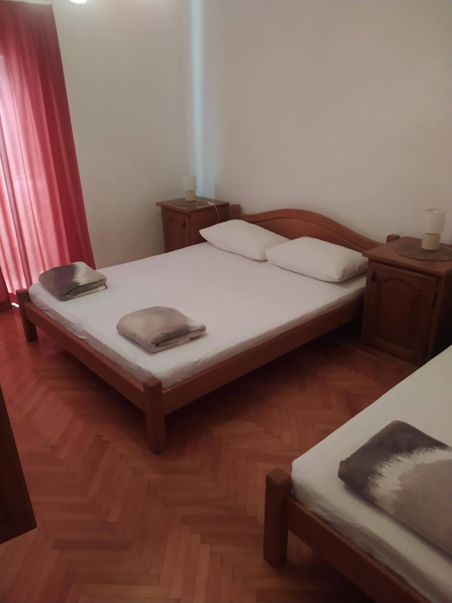 Apartments Ticinovic Omiš Esterno foto
