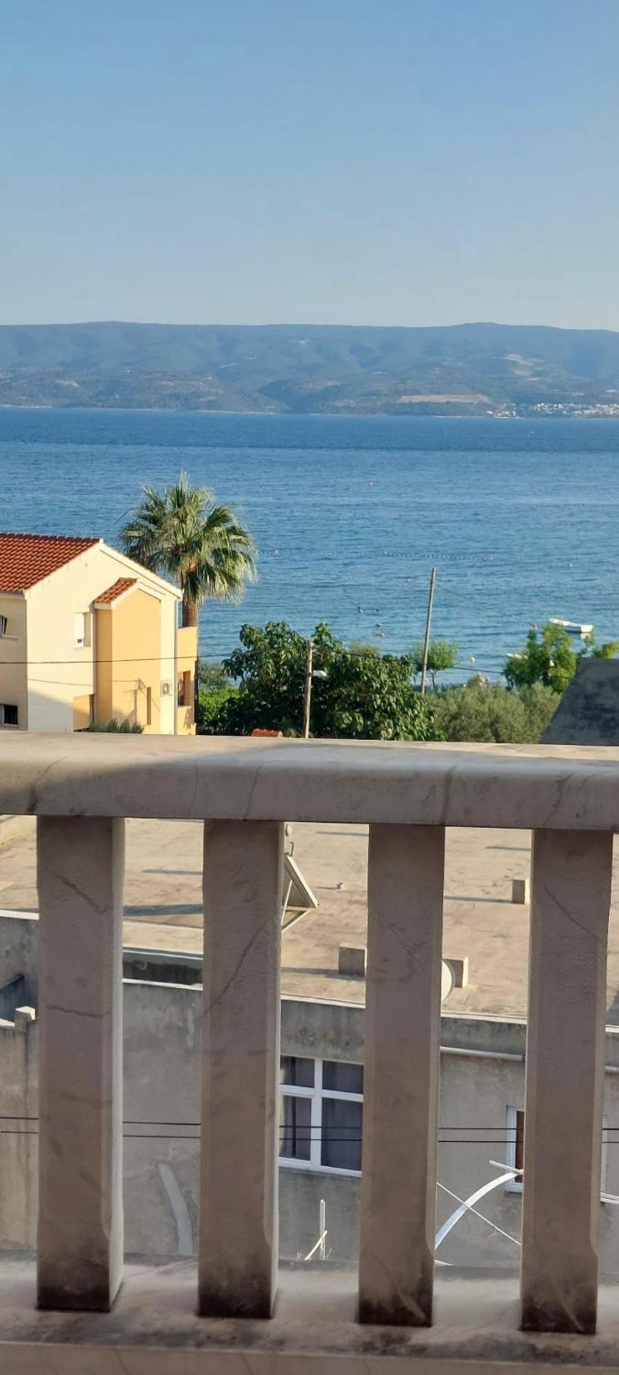 Apartments Ticinovic Omiš Esterno foto