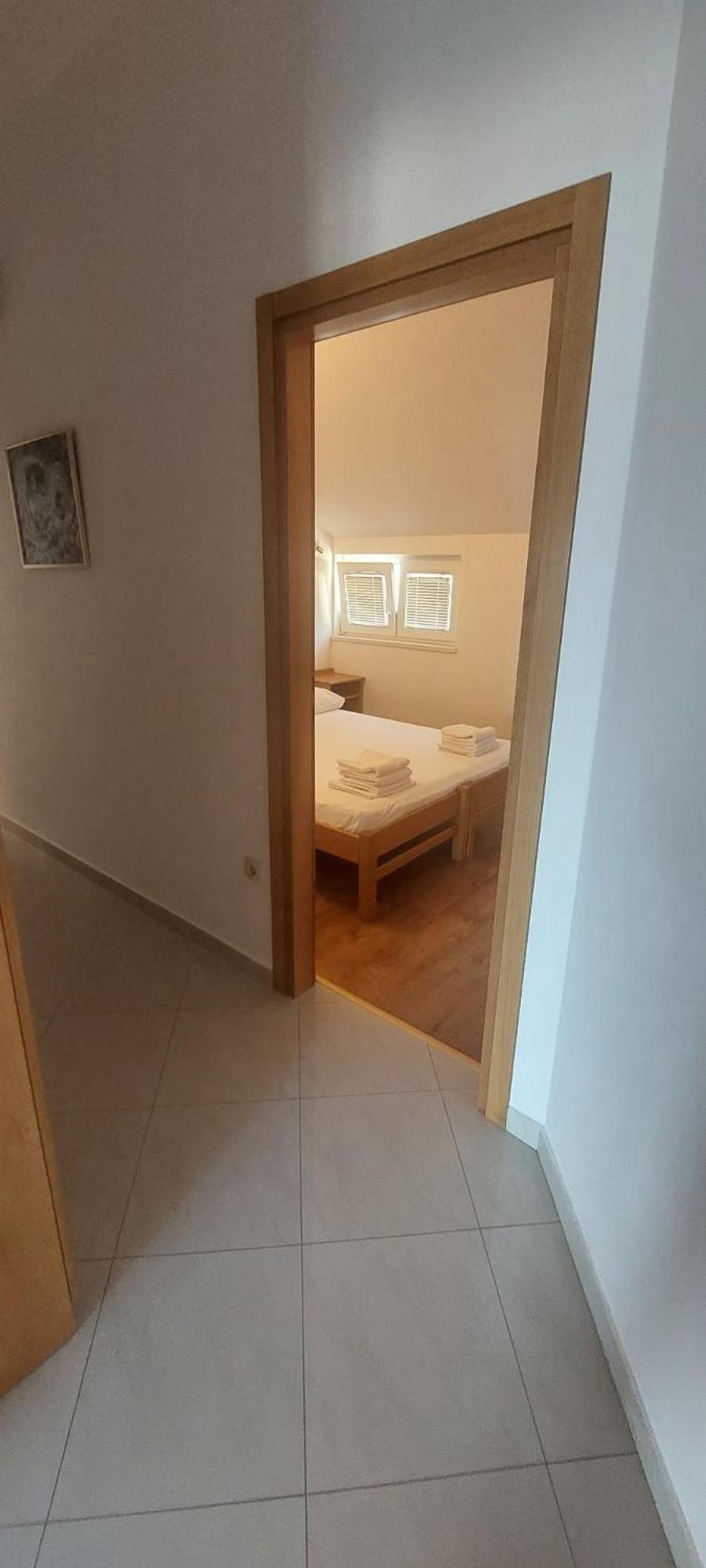 Apartments Ticinovic Omiš Esterno foto
