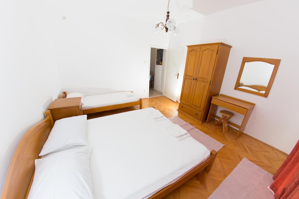 Apartments Ticinovic Omiš Camera foto